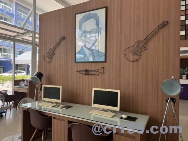 The Whisper Hotelのロビー