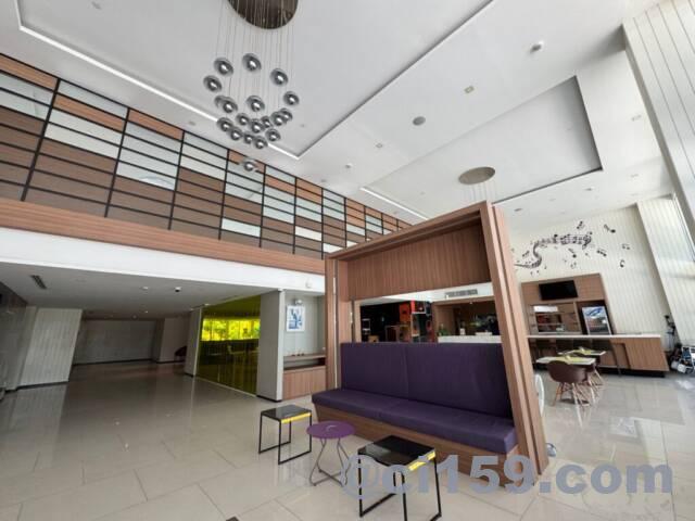 The Whisper Hotelのロビー