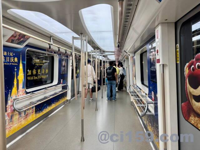 上海浦東国際空港のシャトル
